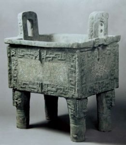 Grand-Simuwu-quadripod-of-the-late-Shang-Dynasty