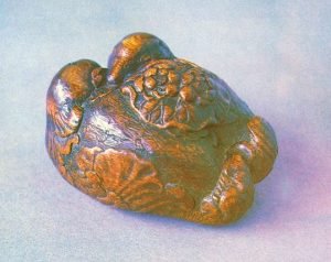 Ming Dynasty eaglewood mandarin duck hand warmer, 5 cm high, 6.5 cm long, 6.5 cm wide